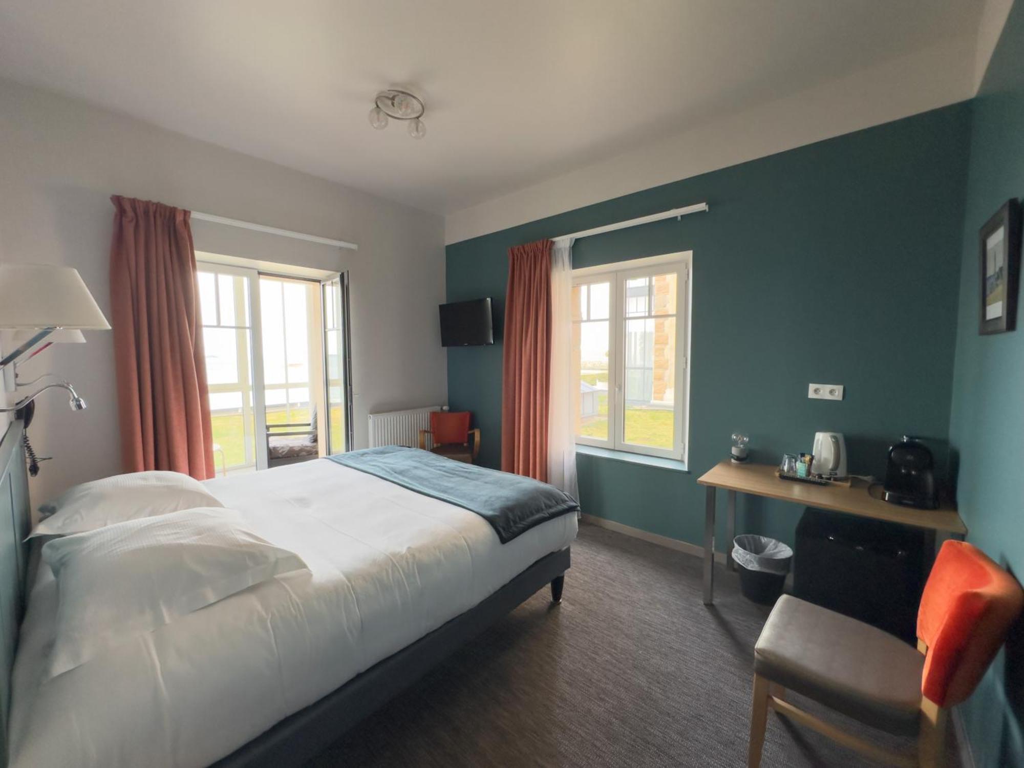 Logis Hotel Ker Mor Перос-Гирек Екстериор снимка